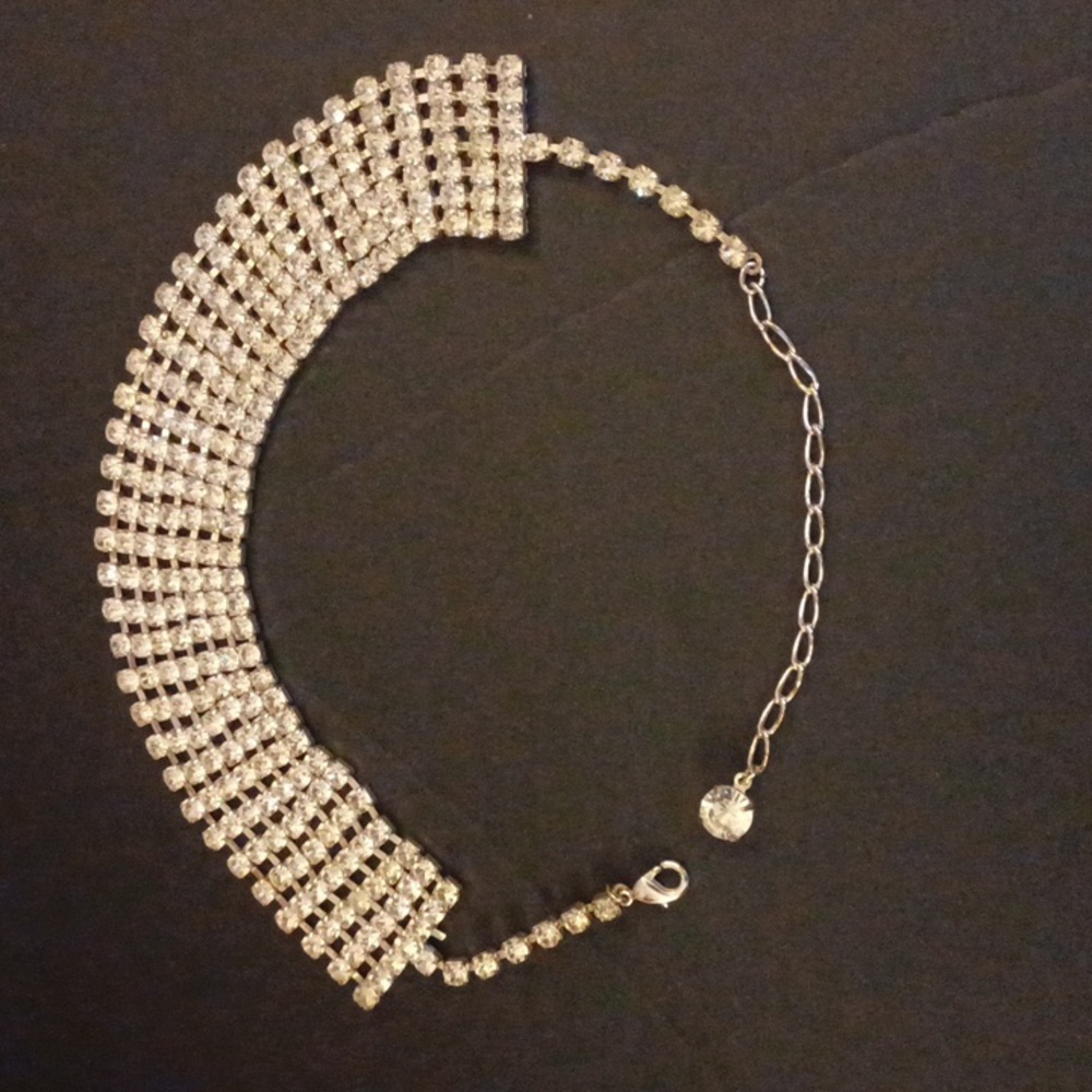 Ladies White Rhinestones Chocker - Picture 2 of 7